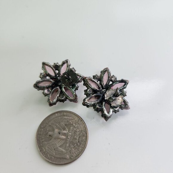 Vintage Pink Flower Avon Earrings - Picture 3 of 3